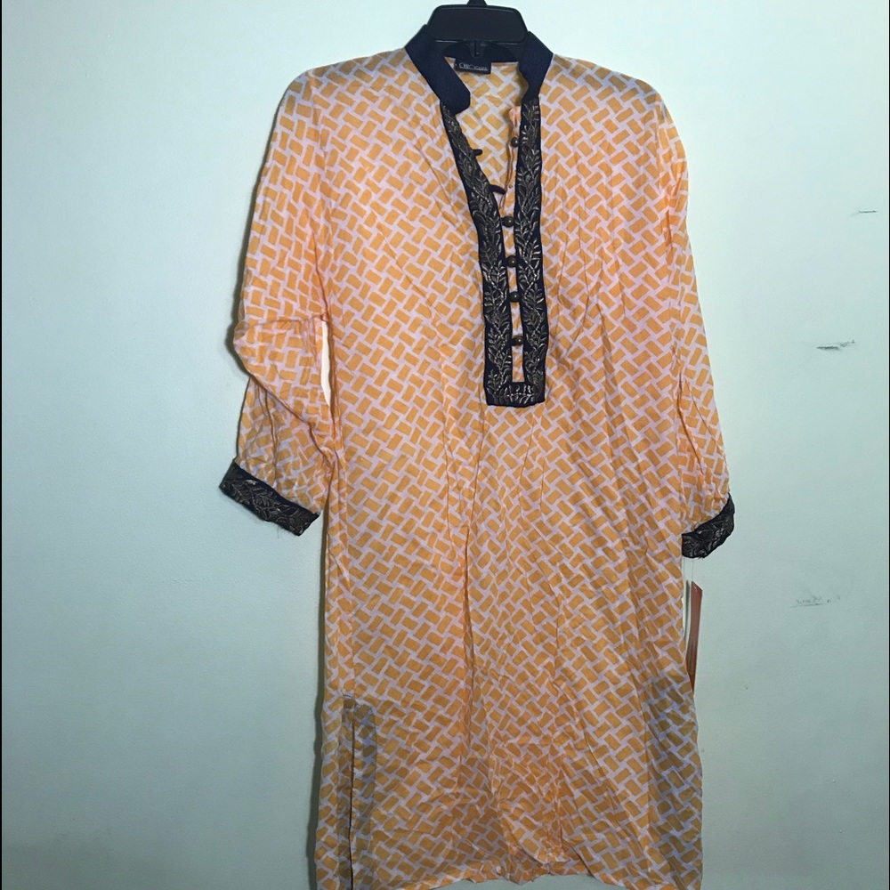 Nwt embroidered kurta / shalwar kameez